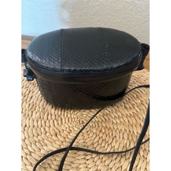 Women's Black Textured Semi-Circle Crossbody Purse - Picture 2 of 13